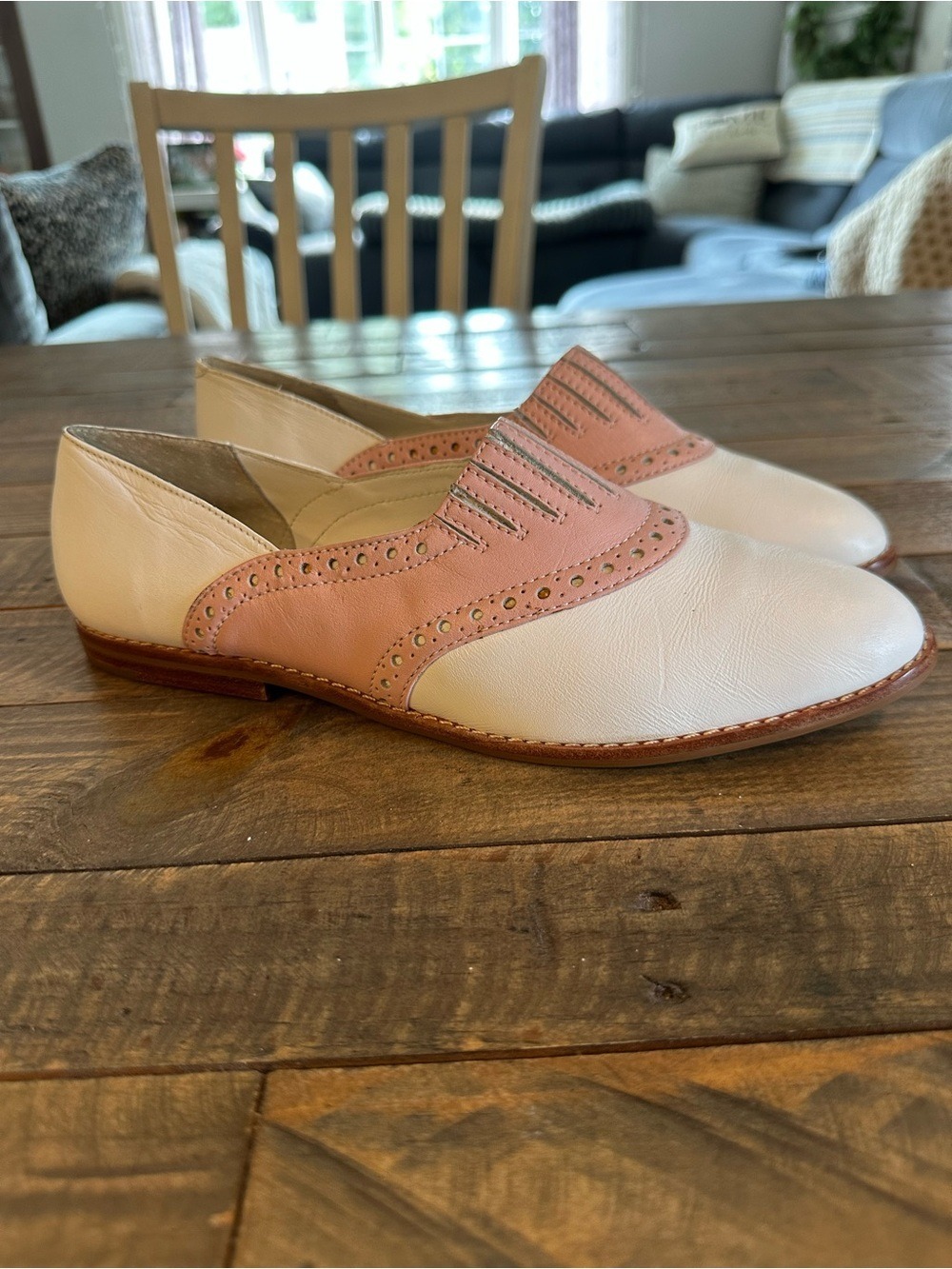 Hipoppotamus Vintage Pink & White Saddle Shoe Style Slip on Loafer Size 9